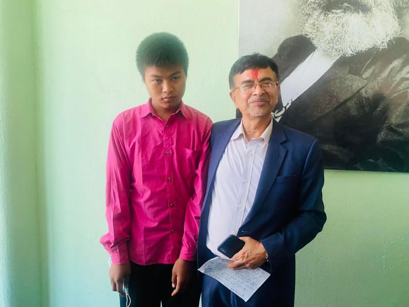 डाक्टर पढ्ने सपनामा ठेस लागेपछि अमृत चेपाङले जब मुख्यमन्त्री पाण्डेलाई भेटे